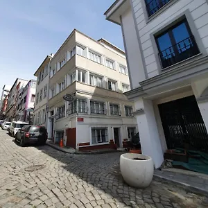Efe Apartment