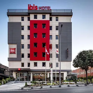 Ibis West Отель