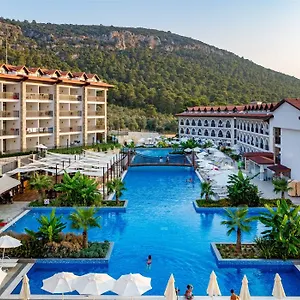 Ramada By Wyndham Akbuk 4* Akbük